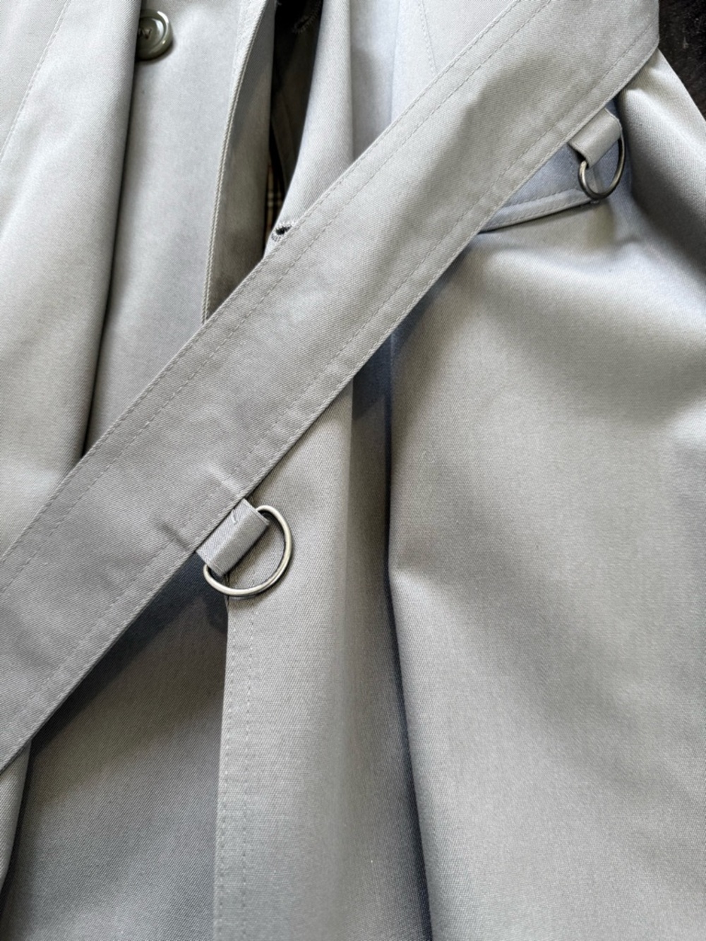Eaton Vintage Grey Trench Coat - Classic Double-Breasted with Plaid Lining - Picture 6 of 11
